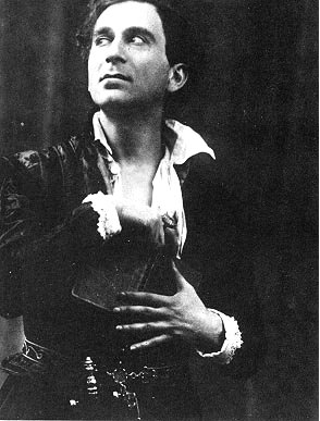 1928: Ernest Milton as HAMLET